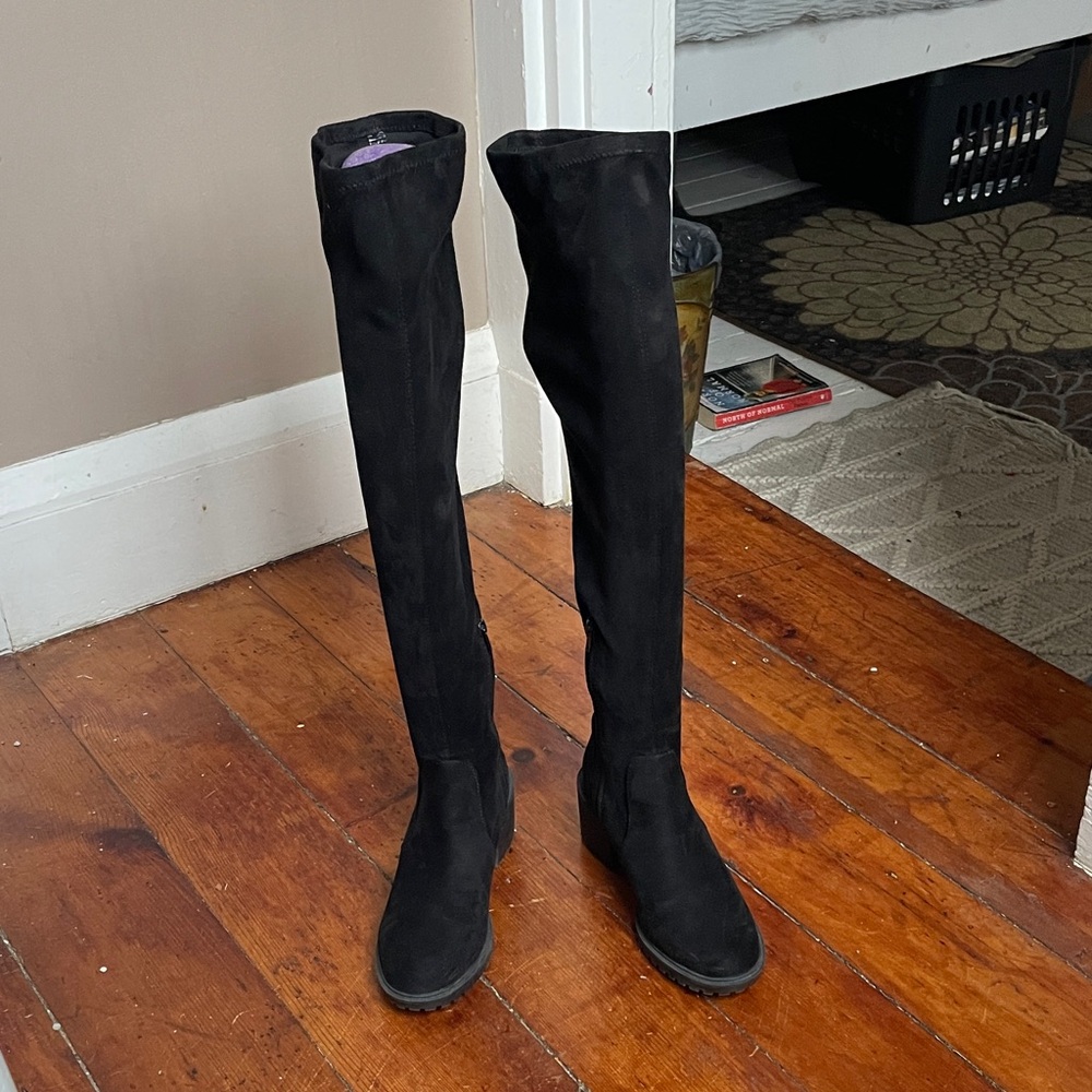 Elegant Black Over-the-Knee